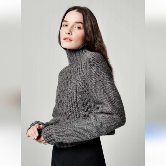 Smythe Hand Knit Cropped Cable Knit Sweater - Charcoal - Picture 3 of 9